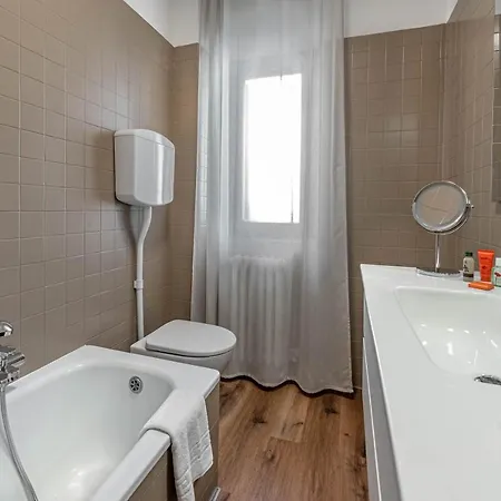 We - Maison San Zeno, Apartamento *