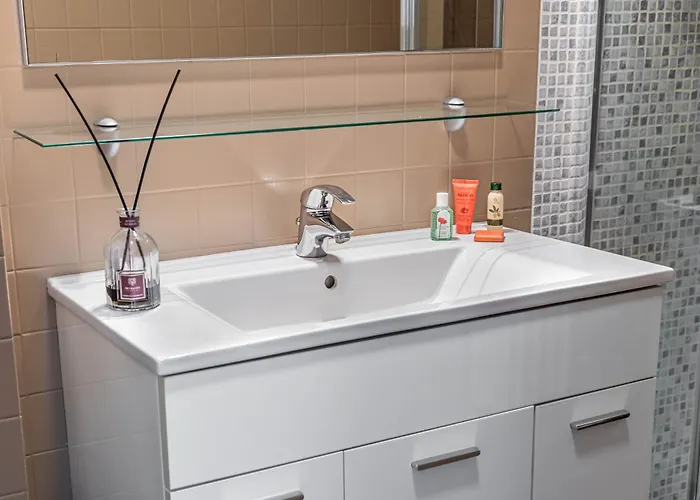 Zenoria - Luxury In San Zeno アパート